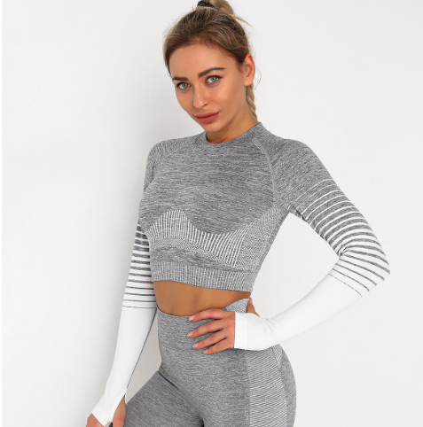 CURVAS ATELIER yoga set ultimate for comfort and fashion