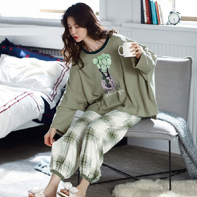 CURVAS ATELIER  Long Sleeve pajamas set designed for the modern woman. Certified from high quality materials