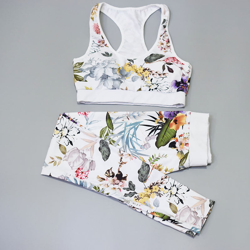CURVAS ATELIER Women's Floral Print Yoga Set - Bra & Leggings Outfit