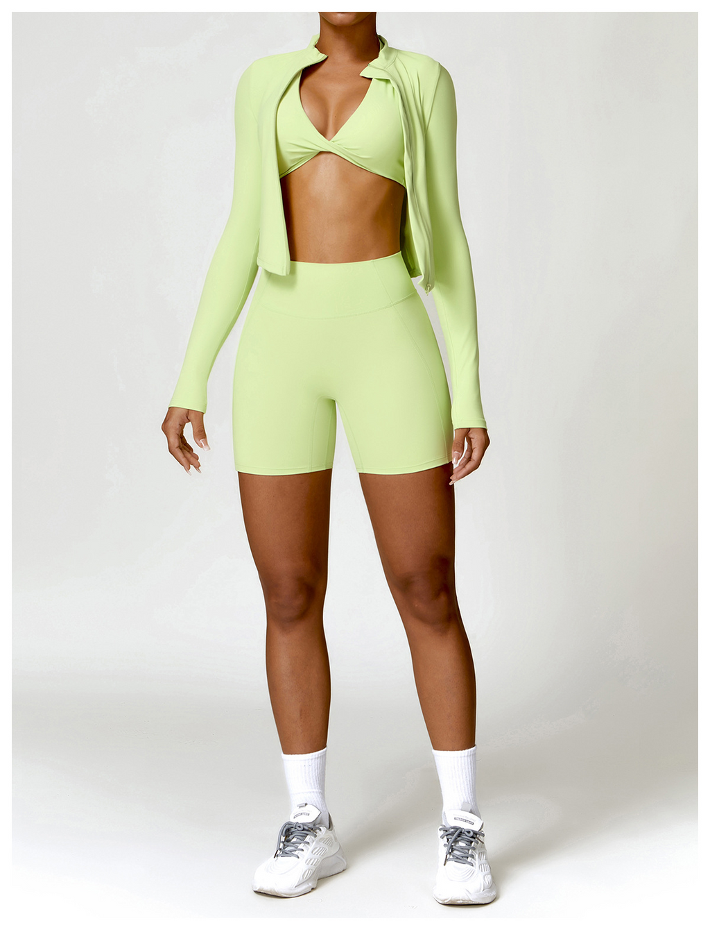 CURVAS ATELIER Activewear set this is tight long sleeve yoga wear offers a perfect combination of comfort, fexibity