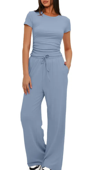Curvas Atelier 2-Piece Solid Color Casual Yoga Set